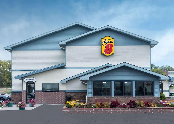 Super 8 By Wyndham Pierre Sd