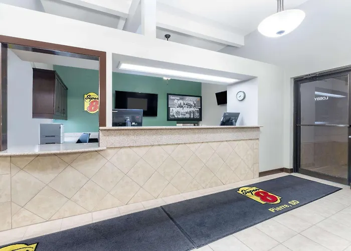 Super 8 By Wyndham Pierre Sd